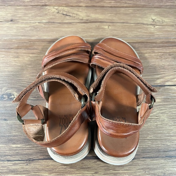 MIZ MOOZ ‘Camellia’ Brown Leather Sandals Shoes Women’s Size 6.5 (37) - Picture 8 of 10